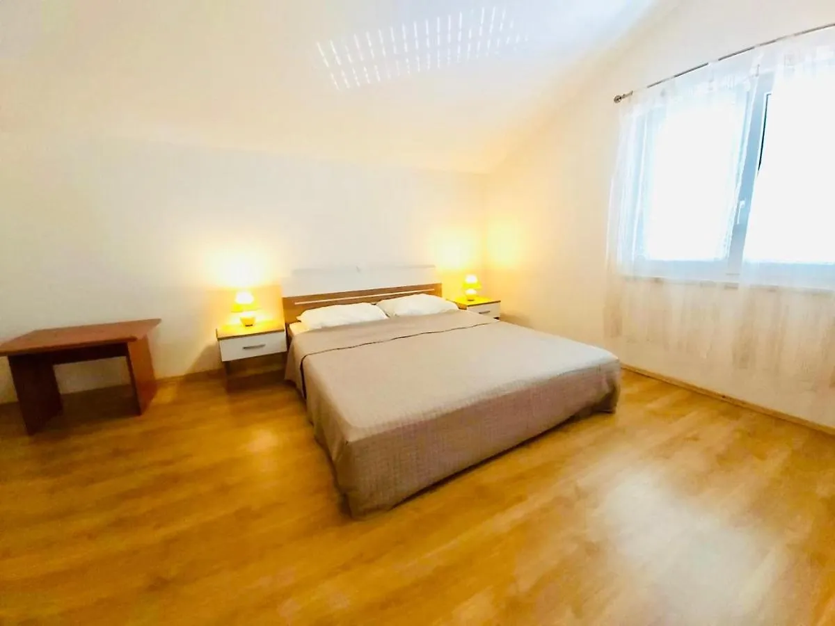 Classic Attic Apartment Supetarska Draga